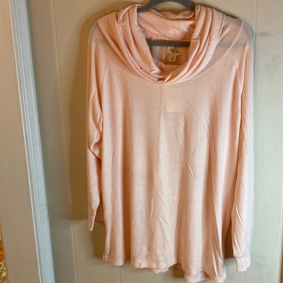 Per Se Tops - Per Se Blush colored Top NWT